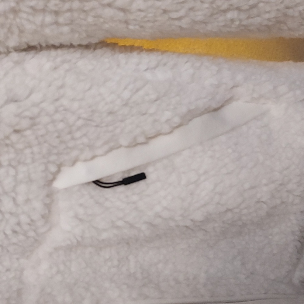 Be Boundless Reversible Jacket - Picture 10 of 16
